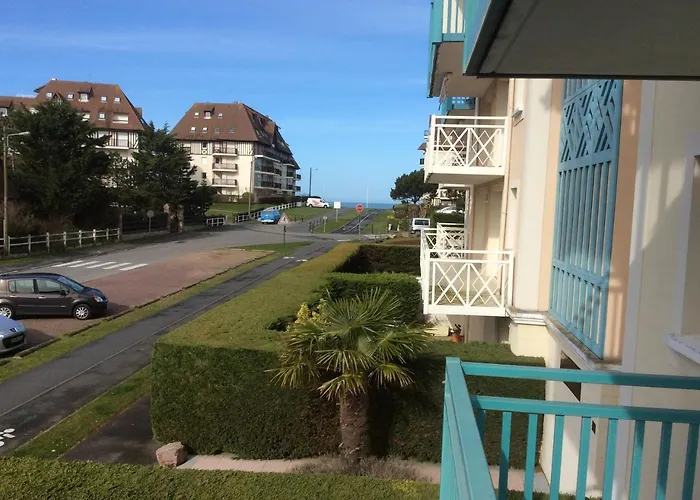 2 Pieces 150 De La Mer, Calme,Ensoleille Avec Parking Et Wifi